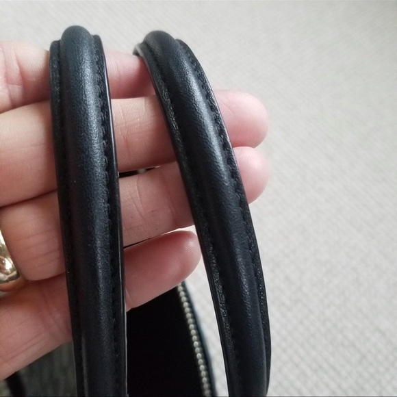 Coach bag with removable shoulder strap - Picture 7 of 13